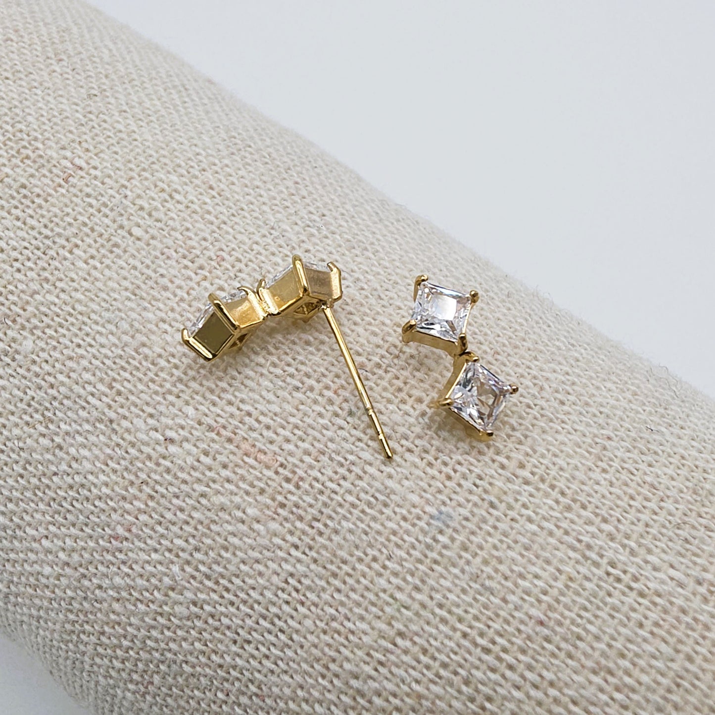 Earrings - MIA