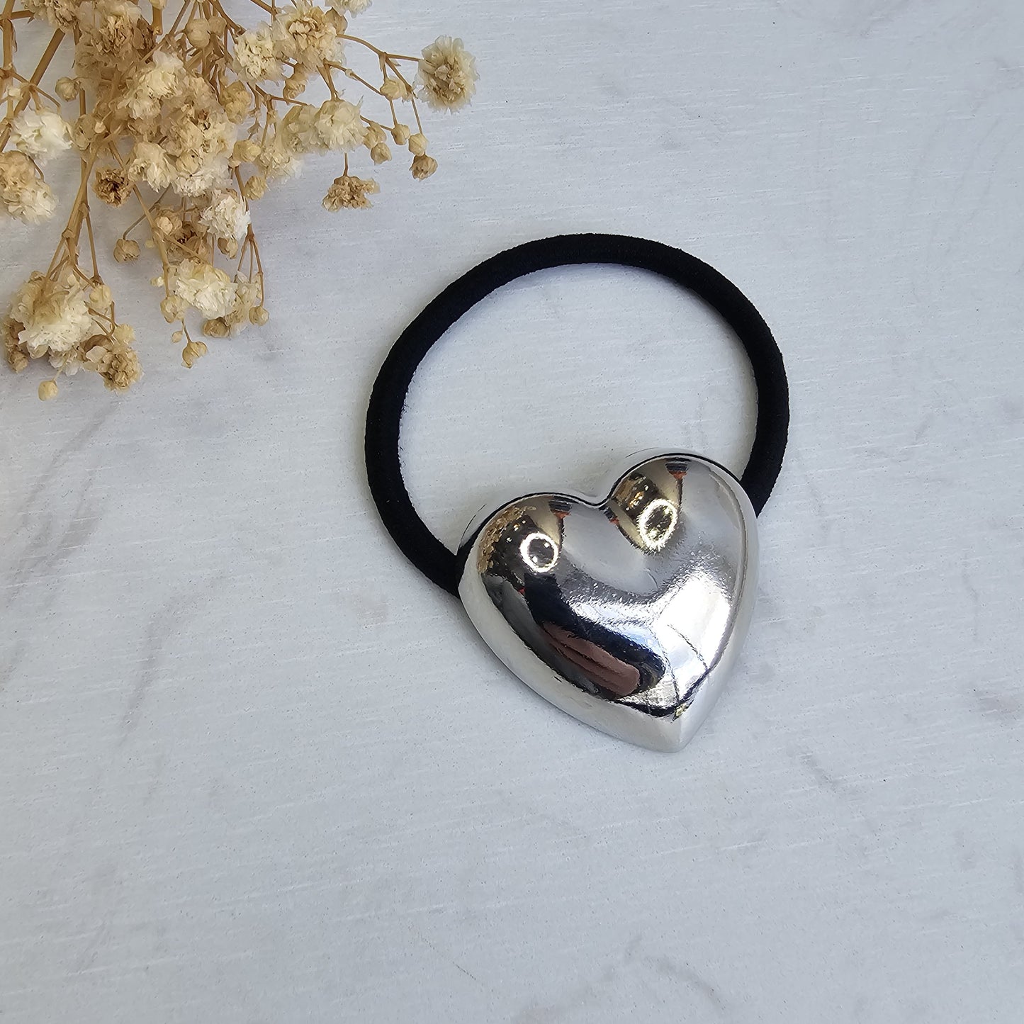 Hair elastic with metallic detail - HEART