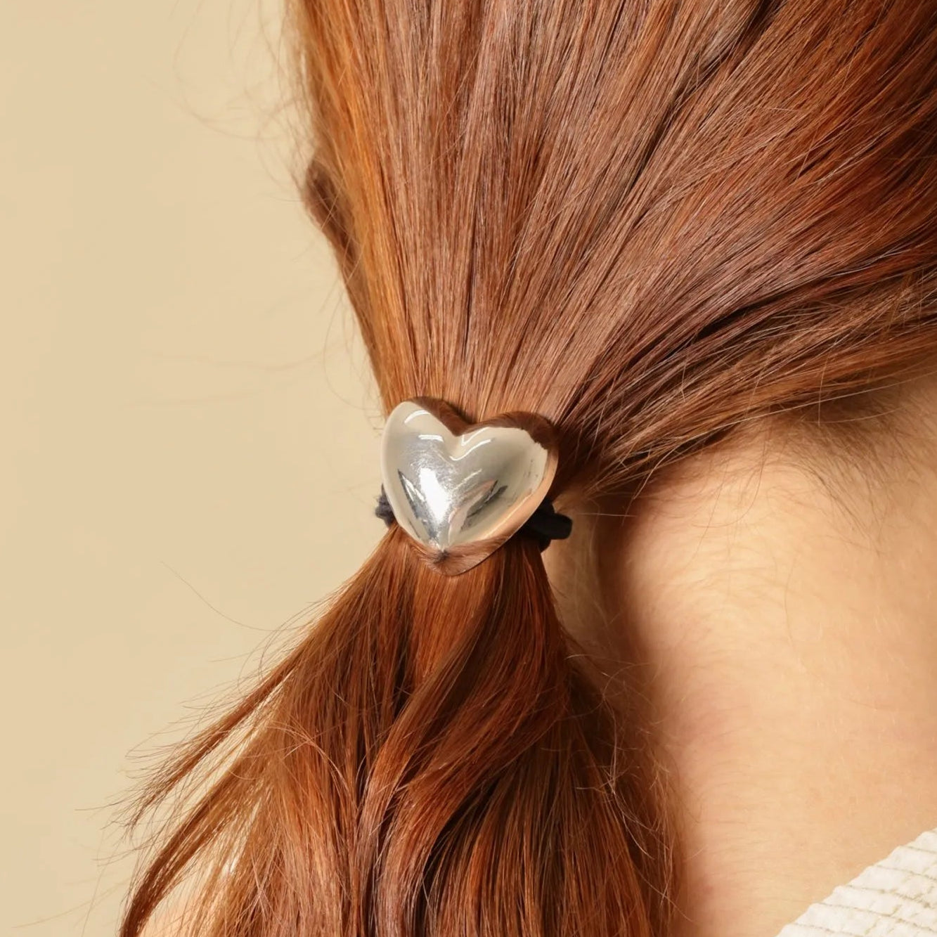 Hair elastic with metallic detail - HEART