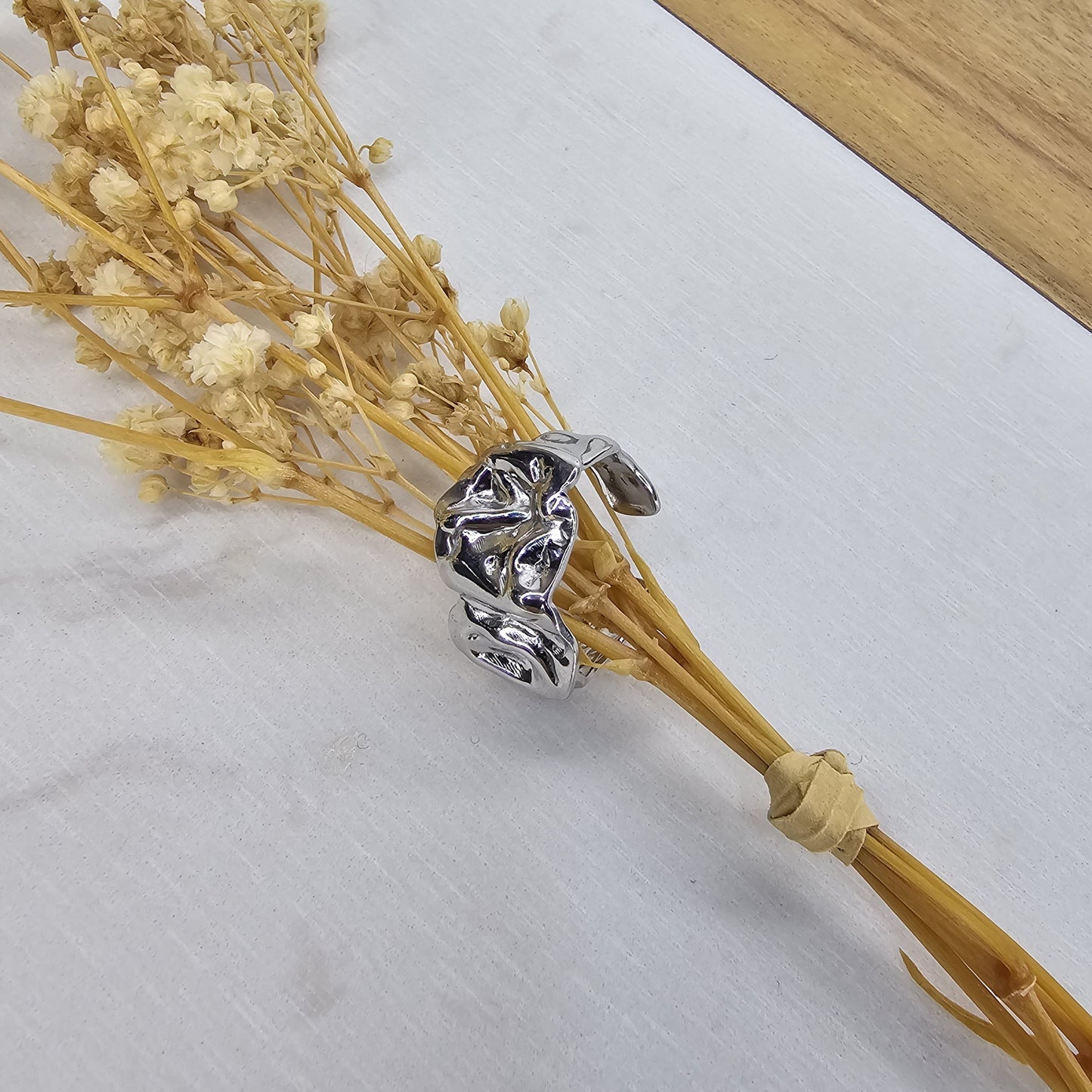 3 Petal Necklace with Point of Light