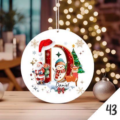 Bola de Natal Personalizada com Inicial e motivos de Natal (Pai Natal, Rena, árvore de natal, Boneco de Neve...) - Letra D