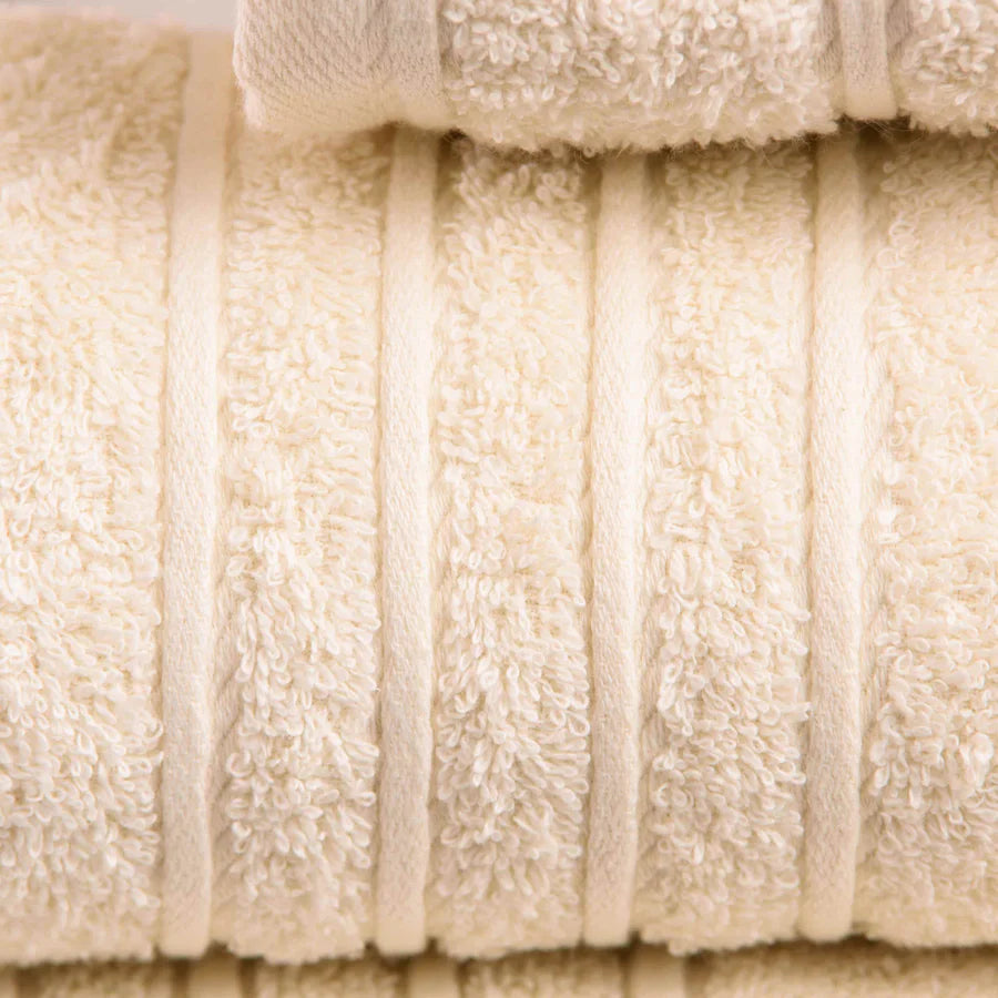 Toalha de Rosto 50x100cm 100% Algodão 420gr/m² REF. Viseu – Macia e Absorvente