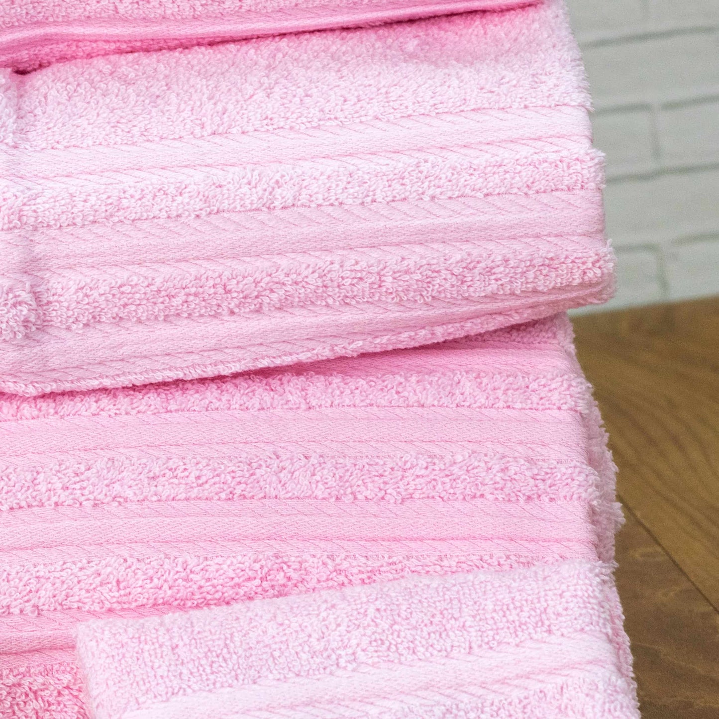 Toalha de Rosto 50x100cm 100% Algodão 420gr/m² REF. Viseu – Macia e Absorvente