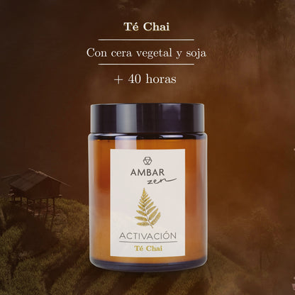 Vela da marca ambar zen no aroma chá Chai. Vela em copo de vidro com tampa